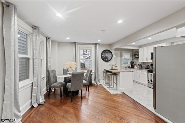 Dining room, Interior, Kitchen, Recessed Lighting, Wood Texture Flooring