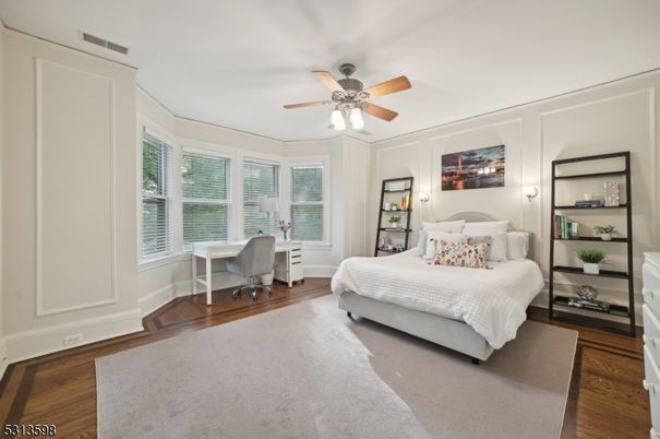 Bedroom, Home Office, Interior, Wood Texture Flooring
