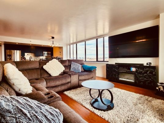 Chandelier, Interior, Kitchen, Living room, Pendant Lights, Recessed Lighting, Wood Texture Flooring