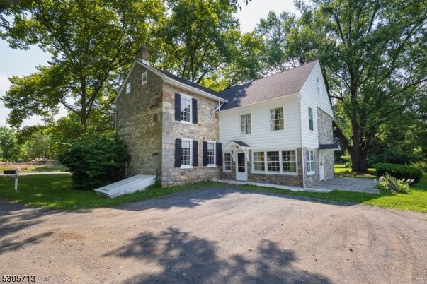 Backyard, Exterior, Facade, Georgian
