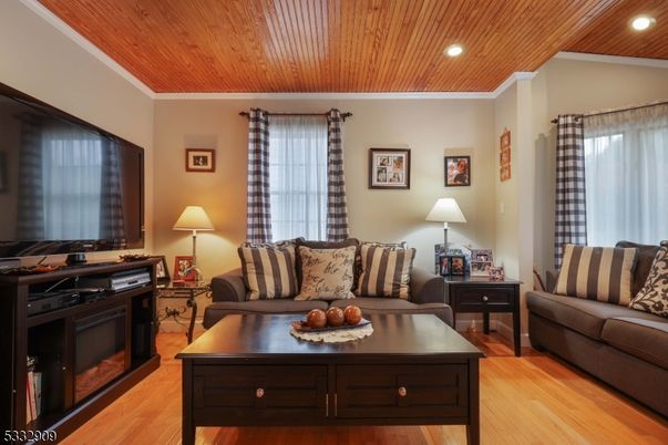 Interior, Living room, Recessed Lighting, Wooden Ceilings, Wood Texture Flooring