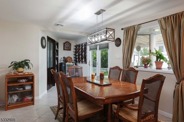 Dining room, Interior, Pendant Lights