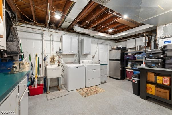 Interior, Recessed Lighting, Washer, Wooden Beams, Wooden Ceilings
