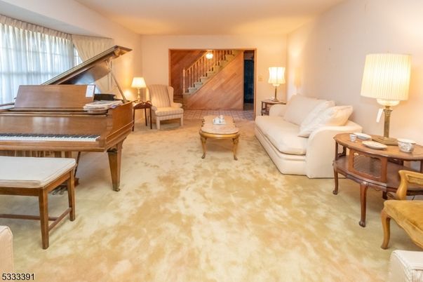 Interior, Living room, Piano