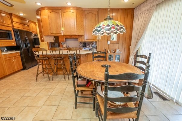 Dining room, Interior, Kitchen, Pendant Lights, Recessed Lighting