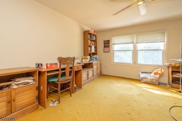 Home Office, Interior