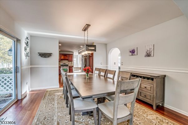 Dining room, Interior, Kitchen, Pendant Lights, Recessed Lighting, Wood Texture Flooring