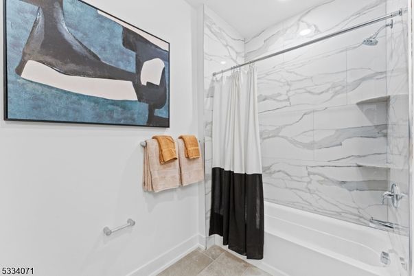 Bathroom, Interior, Marble Walls, Recessed Lighting