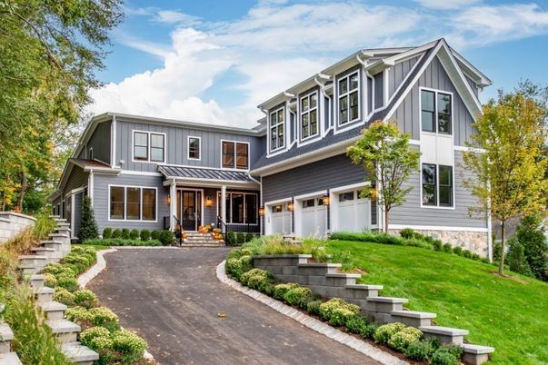 Attached, Exterior, Facade, Farmhouse