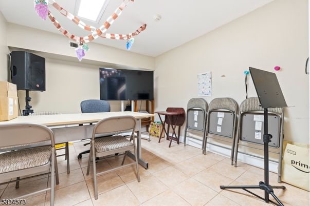 Dining room, Interior