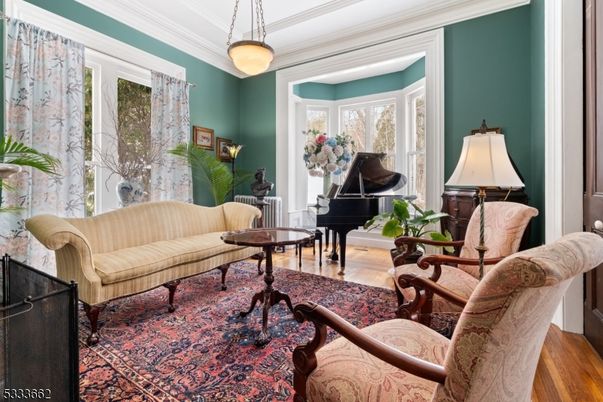 Interior, Living room, Pendant Lights, Piano, Wood Texture Flooring