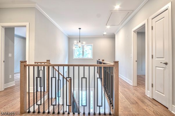 Interior, Pendant Lights, Recessed Lighting, Wood Texture Flooring