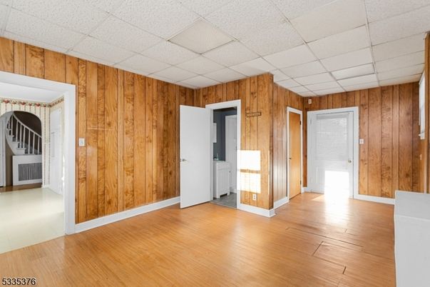 Empty room, Interior, Wood Texture Flooring, Wooden Walls