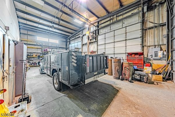 Garage, Interior