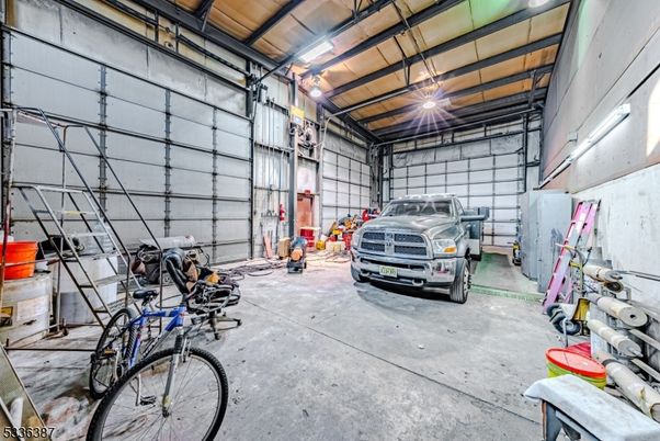Garage, Interior