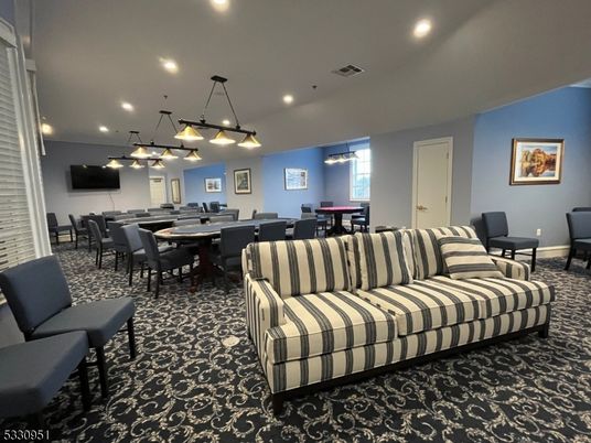 Dining room, Interior, Pendant Lights, Recessed Lighting