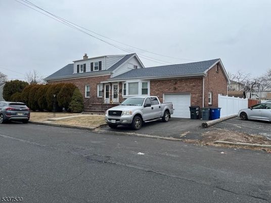 Attached, Exterior, Facade, Brick Facade, Cape Cod