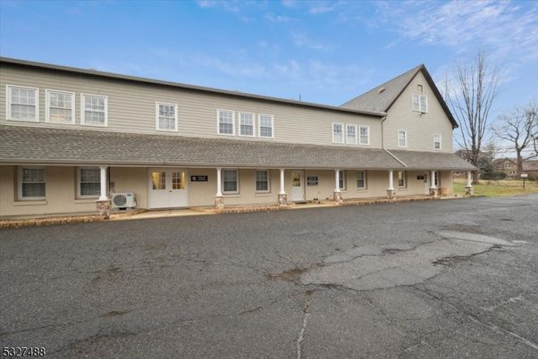 Backyard, Exterior, Facade, Farmhouse
