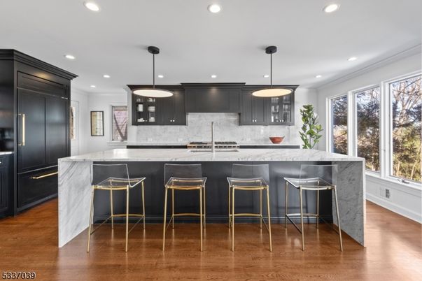 Interior, Kitchen, Marble Walls, Pendant Lights, Recessed Lighting, Wood Texture Flooring