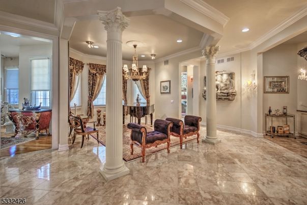 Chandelier, Interior, Piano, Recessed Lighting