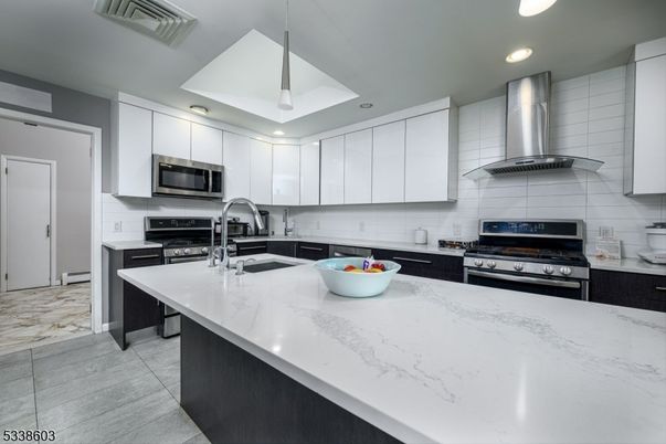 Interior, Kitchen, Pendant Lights, Recessed Lighting, Stainless Steel Appliances