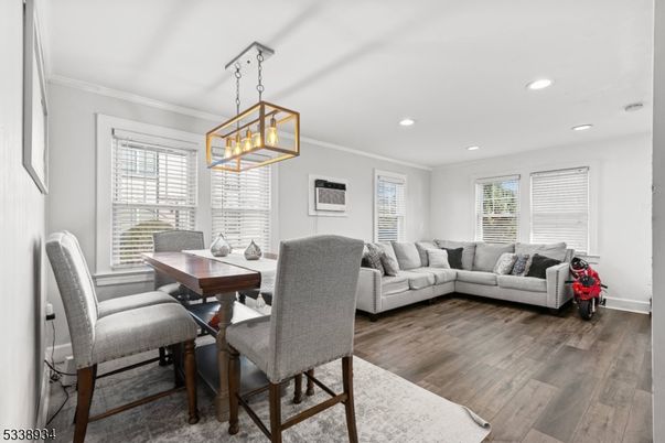 Dining room, Interior, Living room, Pendant Lights, Recessed Lighting, Wood Texture Flooring