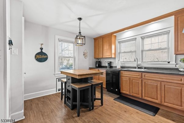 Dining room, Interior, Kitchen, Pendant Lights, Wood Texture Flooring
