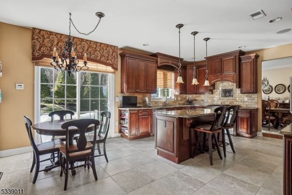 Chandelier, Dining room, Interior, Kitchen, Pendant Lights, Recessed Lighting