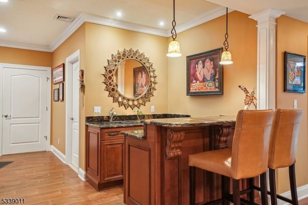 Interior, Pendant Lights, Recessed Lighting, Wood Texture Flooring