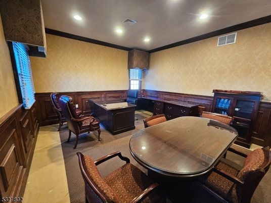 Dining room, Interior, Recessed Lighting