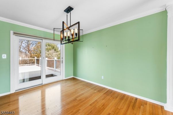 Empty room, Interior, Pendant Lights, Wood Texture Flooring