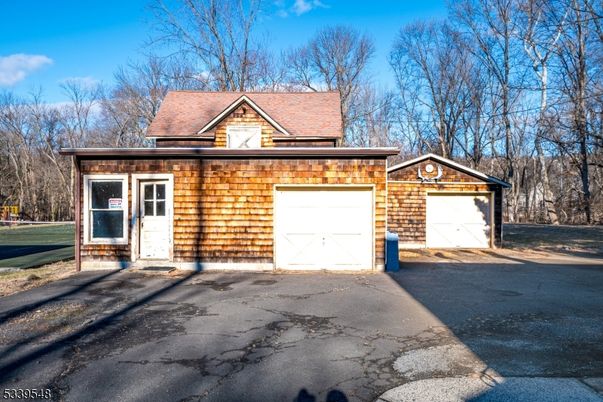 Attached, Detached Garage, Exterior, Facade, Brick Facade, Cape Cod