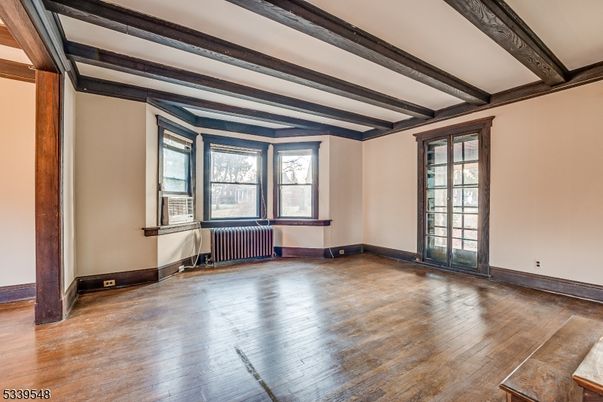 Empty room, Interior, Wooden Beams, Wood Texture Flooring