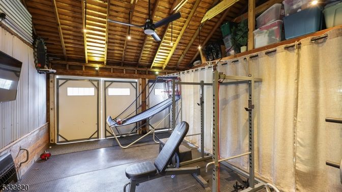 Fitness Equipment, Interior, Wooden Beams, Wooden Ceilings