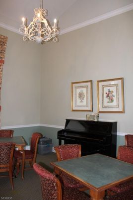 Chandelier, Dining room, Interior, Piano