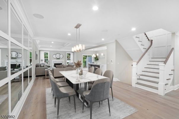 Dining room, Interior, Living room, Pendant Lights, Recessed Lighting, Wood Texture Flooring