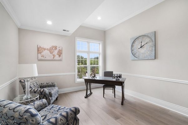 Home Office, Interior, Recessed Lighting, Wood Texture Flooring