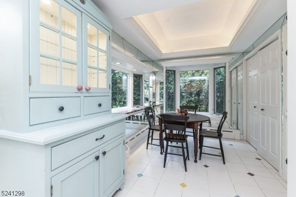 Dining room, Interior, Recessed Lighting
