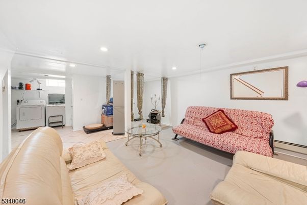 Interior, Kitchen, Living room, Recessed Lighting, Washer