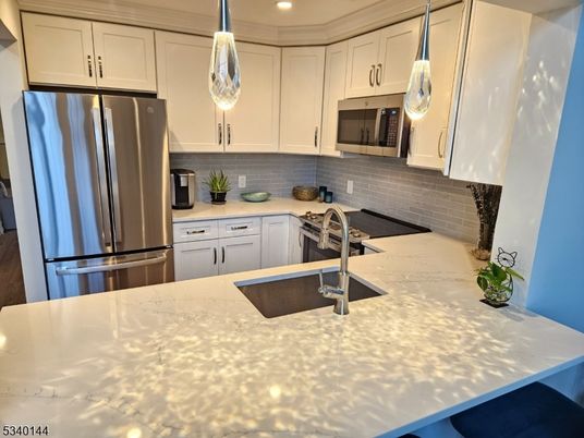 Interior, Kitchen, Pendant Lights, Recessed Lighting, Stainless Steel Appliances