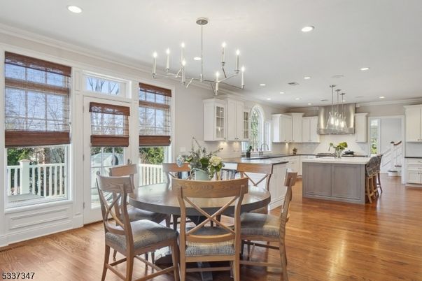Dining room, Interior, Kitchen, Pendant Lights, Recessed Lighting, Wood Texture Flooring