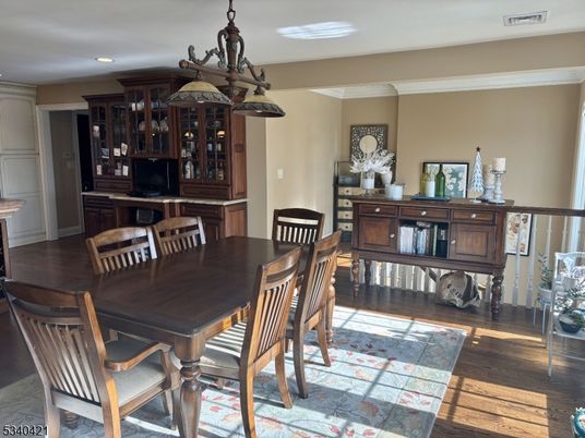 Chandelier, Dining room, Interior, Recessed Lighting, Wood Texture Flooring