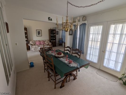 Chandelier, Dining room, Interior, Living room