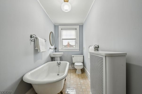 Bathroom, Free Standing Baths, Interior