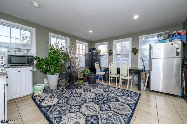 Dining room, Interior, Kitchen, Recessed Lighting