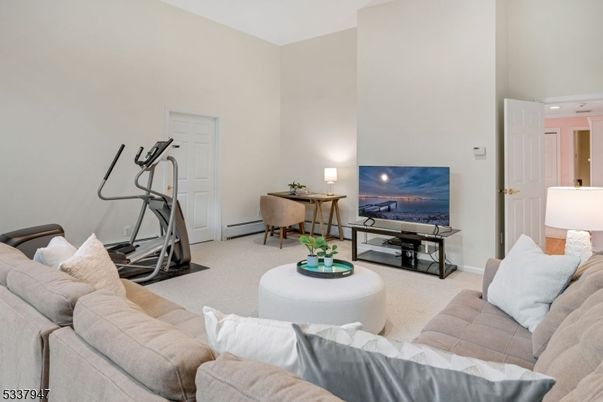 Fitness Equipment, Interior, Living room, Recessed Lighting