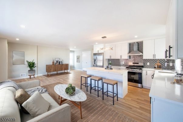 Interior, Kitchen, Living room, Pendant Lights, Recessed Lighting, Stainless Steel Appliances, Wood Texture Flooring
