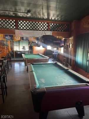 Billiard Table, Game Room, Interior