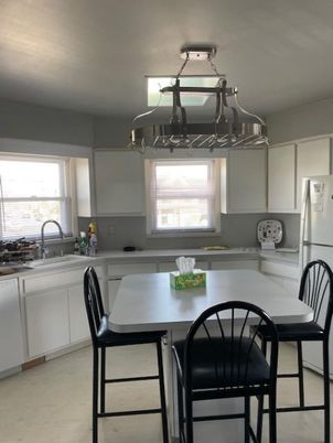 Chandelier, Dining room, Interior, Kitchen