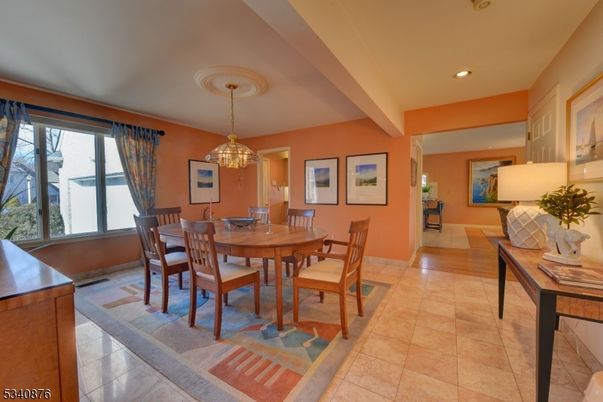 Dining room, Interior, Pendant Lights, Recessed Lighting